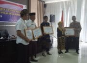 Dukcapil dan Dua Puskesmas di Lombok Timur Terima Penghargaan dari Ombudsman RI