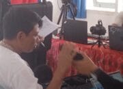Warga Binaan Lapas Selong Buat KTP Jelang Pilkada