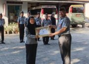 Pegawai Teladan Lapas Selong Periode Februari 2025 Terima Penghargaan