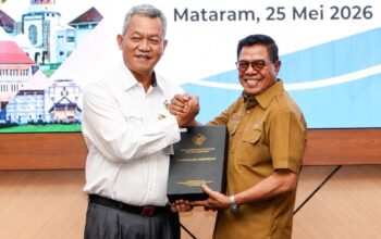 Lotim Kembali Raih WTP, Bupati Terima LHP BPK NTB
