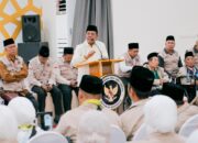 Bupati Lotim Lepas 393 JCH Kloter 9, Janji Tanggung BPJS Ketenagakerjaan Mulai Tahun Depan