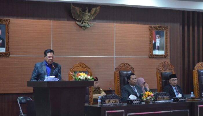DPRD Setujui Raperda Pertanggungjawaban APBD 2025, Realisasi Pendapatan Lotim Capai 101 Persen