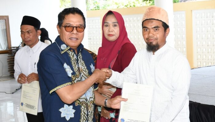 Penantian 16 Tahun Berakhir, 109 Transmigran UPT Jeringo Suela Terima SHM