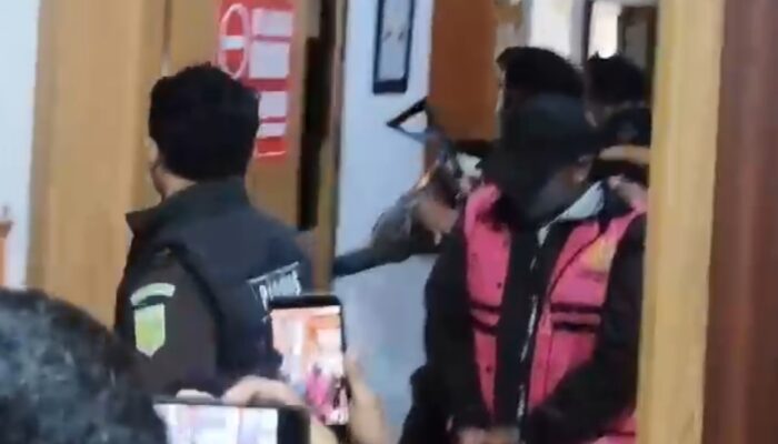 Korupsi Dana Desa 1,59 Miliar, Kades dan Bendahara Kotaraja Ditahan Kejari Lotim